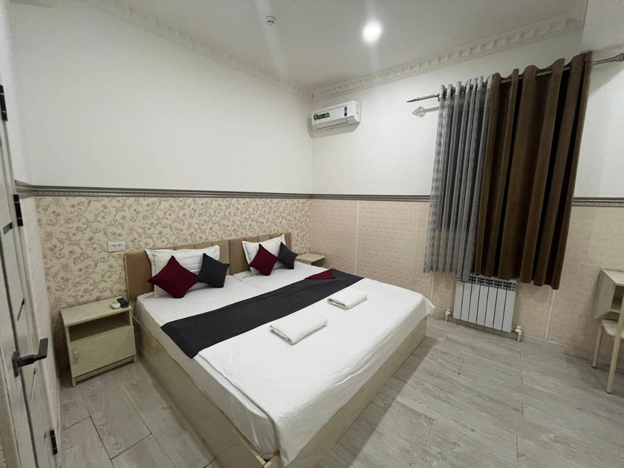 Fenix Hotel Tashkent Exterior foto